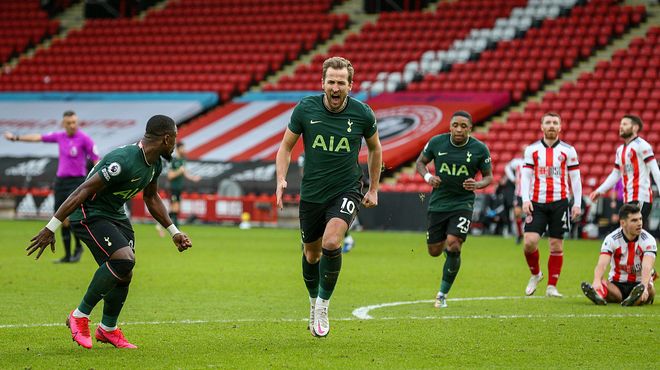 率领球队晋级亚洲杯正赛，新加坡临时主帅加文-李转正（率队进军亚洲杯正赛，新加坡代理主帅加文·李获正式任命）