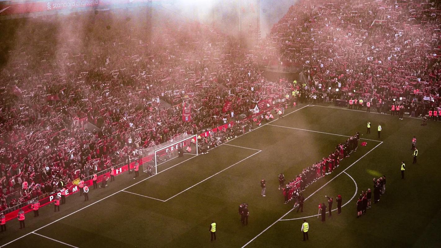 21岁的天空：最佳新人博格巴2014年巴西世界杯个人集锦（21岁正当时：博格巴荣膺最佳新人 2014巴西世界杯个人高光集锦）