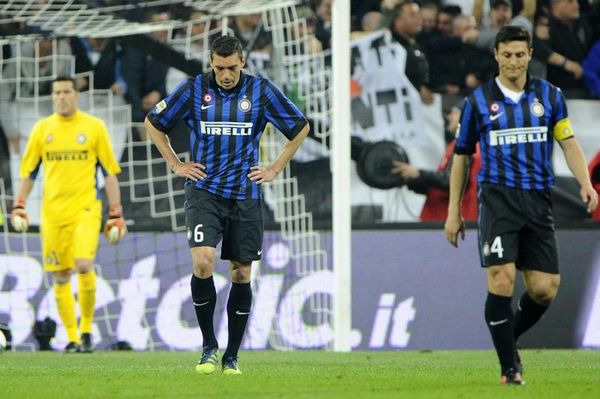 东契奇：斯玛特给替补席带来了能量，他说啥我们都会听（东契奇称斯玛特点燃替补席：他开口，全队都听）