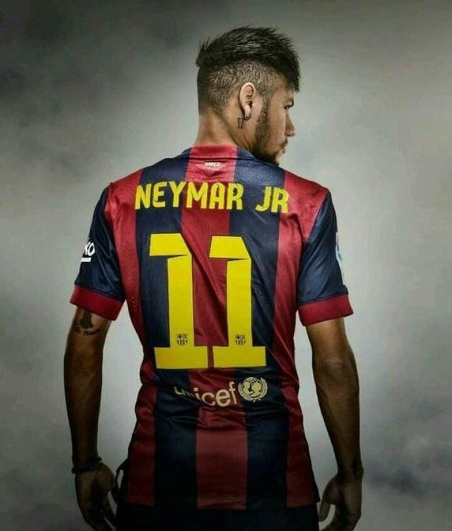 媒体人建言邵佳一：必须年轻化，在场上要争主动权和快节奏（媒体人建议邵佳一：球队需年轻化，比赛中要抢主动打快节奏）