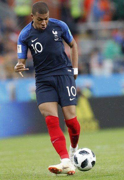 程进：弗兰克希望球迷不只是记得他一人，继续支持新一代球员（程进：弗兰克盼球迷别只记他一人，继续为新生代球员加油）