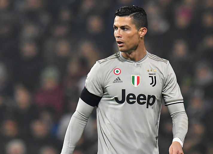 潘喜明打趣：我们训练压力比比赛大，比赛时听不见李导喊什么（潘喜明笑言：训练压力胜过比赛，场上几乎听不清李导指挥）