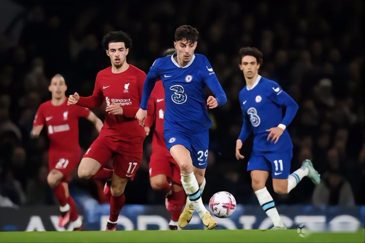 斯帕莱蒂：对球队整体表现很满意；DV9带伤出战表现出了责任感（斯帕莱蒂满意全队发挥，赞DV9带伤上阵尽显担当）