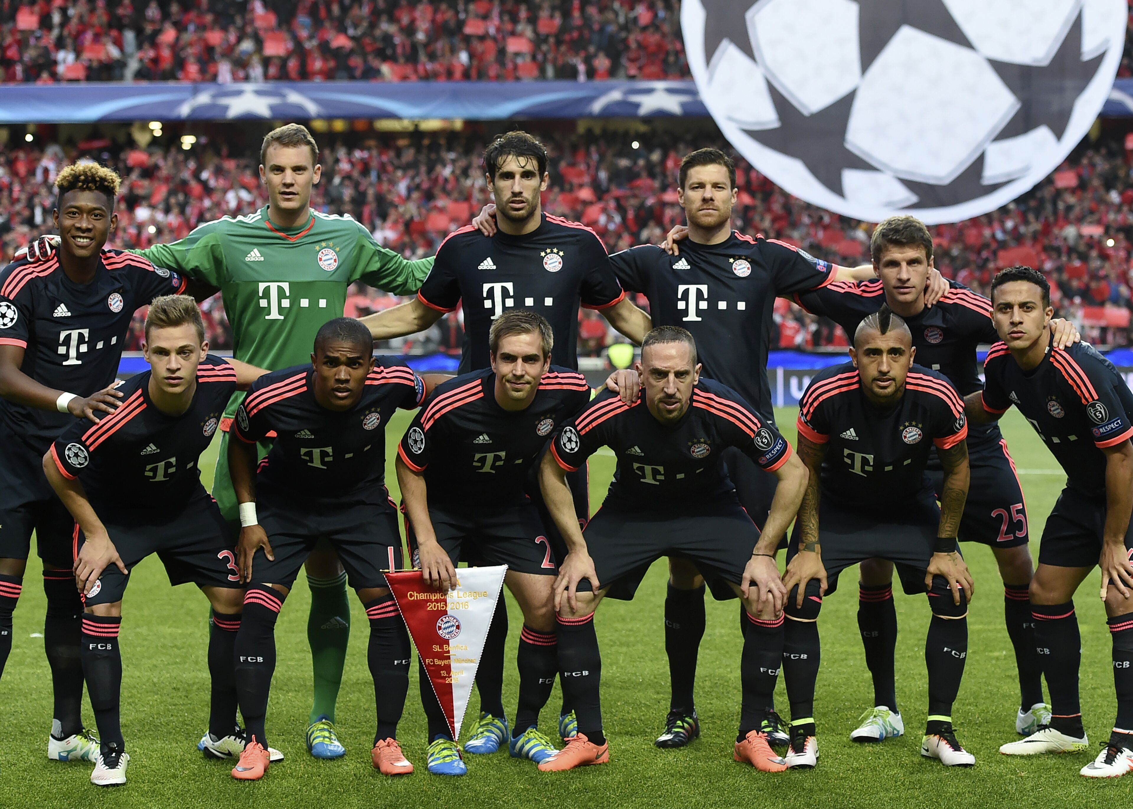 每体：卡萨多在与巴萨进行续约谈判，但他的顺位已经下降（每体：卡萨多与巴萨续约谈判进行中，但其队内顺位已下滑）